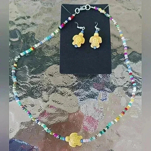 Howlite Turquoise Turtle *one-of-a-kind* set - Picture 2 of 4